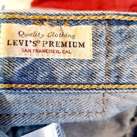 Levi's Premium Light Wash High Loose Taper Distressed Size 28 - Picture 8 of 12